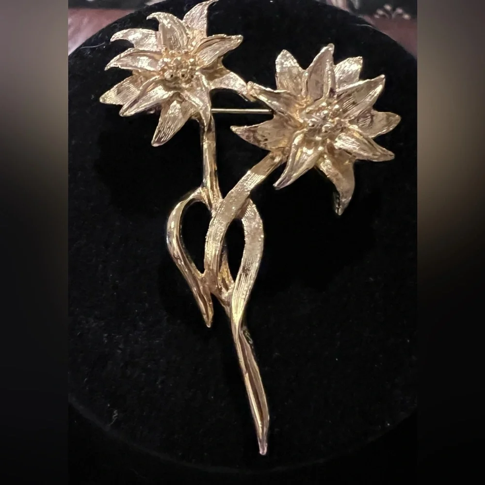 VTG Double Sunflower Gold Tone Brooch Floral Pin Garden Summer Spring 1990s